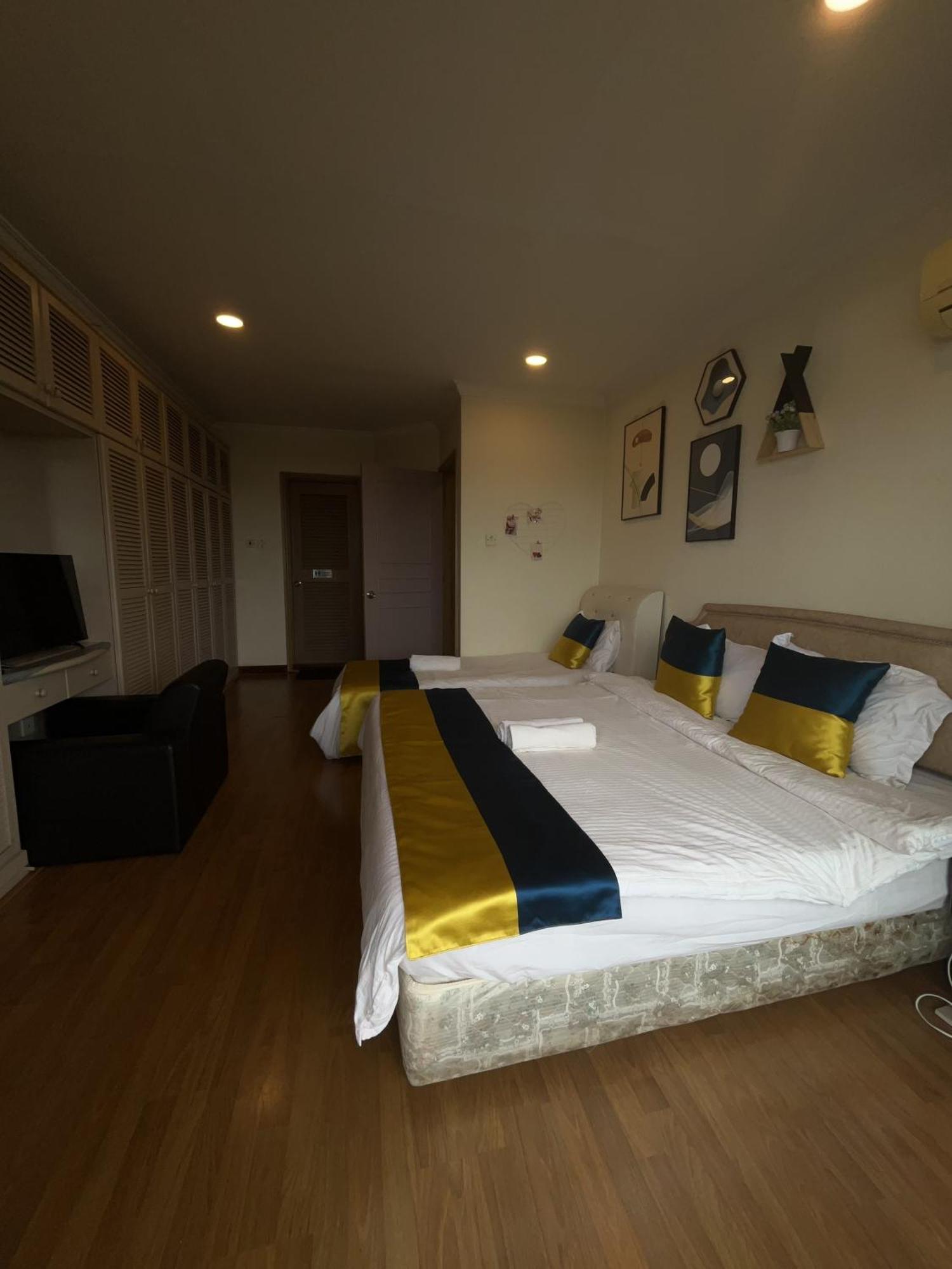Apartment Riverbank Level 12
